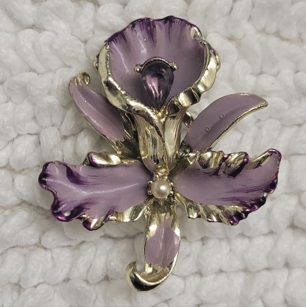 ❤️Amethyst purple & gold tone Brooch pin - Picture 1 of 3